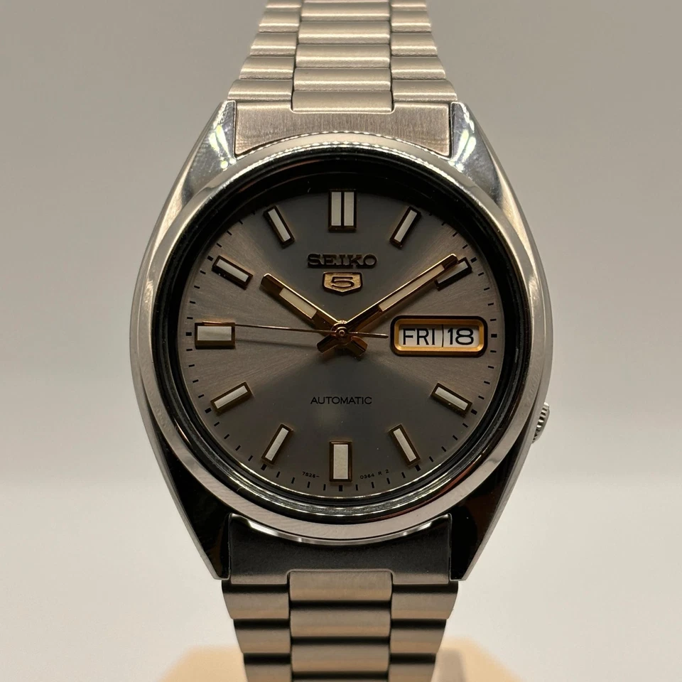 Orologio Uomo Seiko 5 Automatico Quadrante Argento Acciaio Argento SNXS75K1 - Immagine 4 di 4