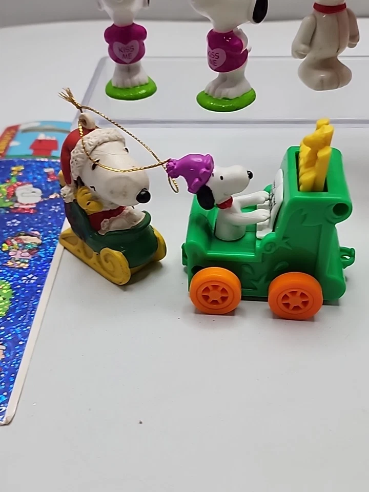 Toppers y adornos para pasteles Snoopy Foto 4 de 4