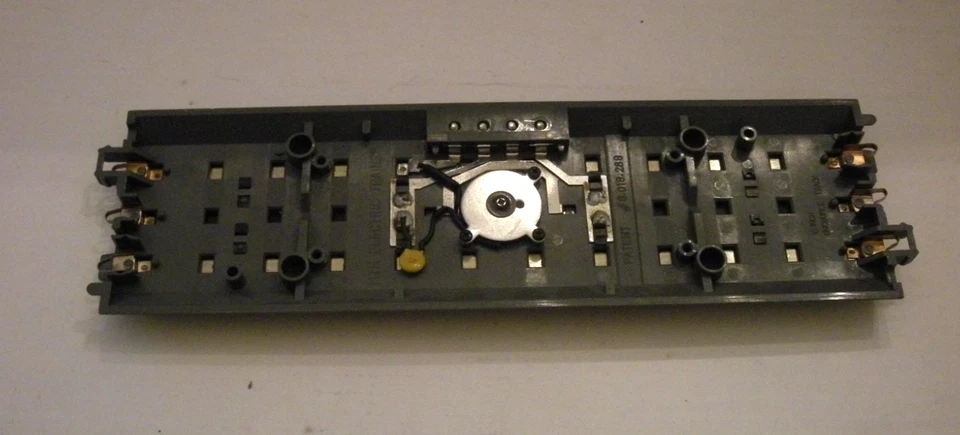 MTH O Gauge 10" Real Trax 10" Uncoupler Straight Track - Image 2 of 2
