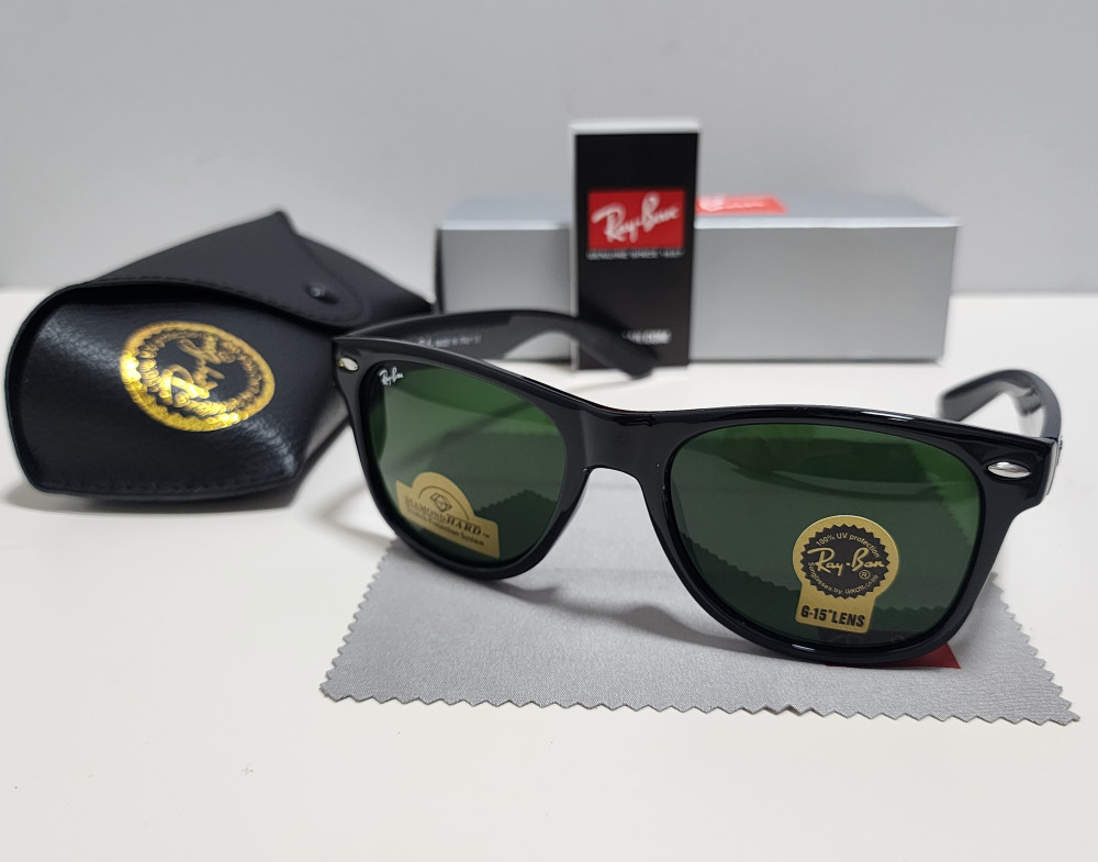Ray-Ban RB2140 Wayfarer Classic Sunglasses Glossy Black Frame Green Lens 50mm
