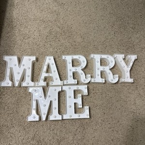 Light Up Battery Operated Letter Lights “Marry Me” White 7 Letters Used Once