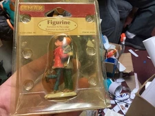 Lemax Village ROMANCE AT THE LODGE Figurines Christmas Figure Set 2006 62277