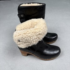 UGG Lynnea Black Leather Shearling Fold Over Studded Wood Block Heel Boots Sz 7