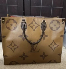Authentic Pre-💖d Louis Vuitton OnTheGo GM Giant Reverse Monogram Canvas