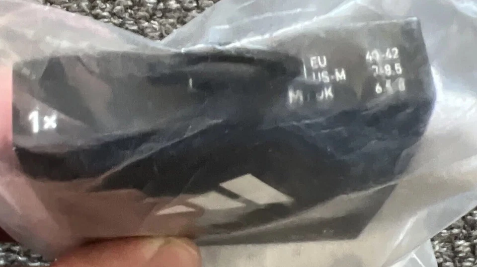 ADIDAS FORMOTION RUNx4D White RUNNING SOCKS Size M - Image 3 of 3