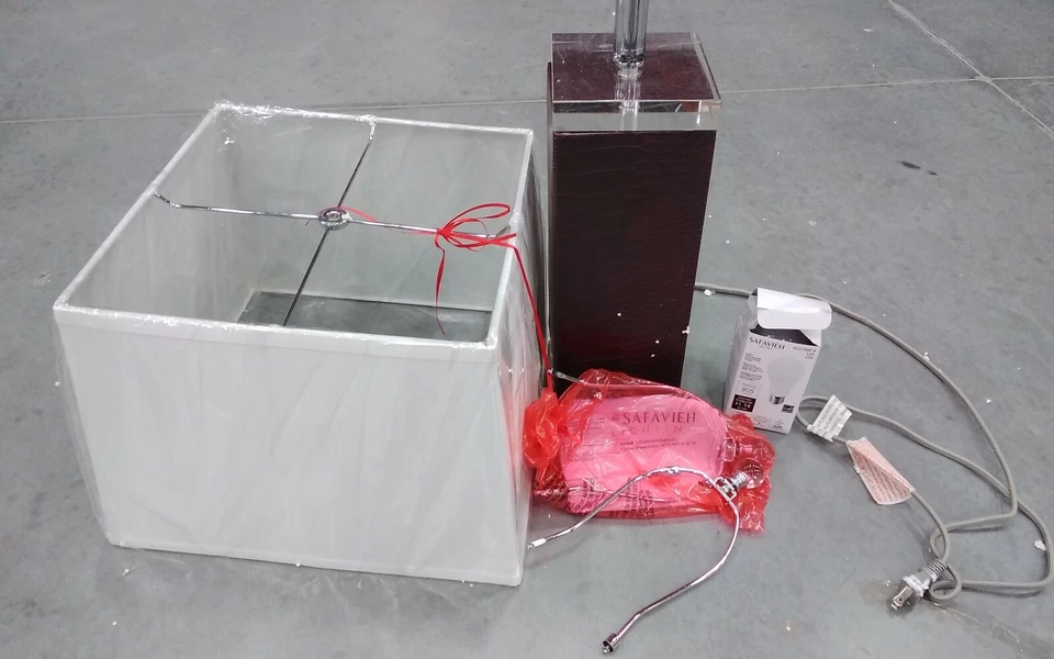 Safavieh LÁMPARA DE MESA DECO CUERO, Precio rebajado 2172702345 LIT4143D-SET2 Foto 4 de 4