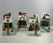 4 Caroling Cottages - 2009 Hallmark - Synchronized Music & Light -Tested/Works