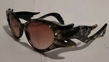 Dr Peepers Cat-Eye Gold And Black Flowing Frames Rhinestones Sunglasses New