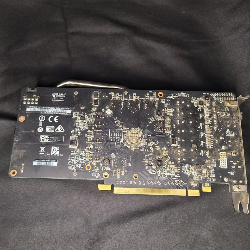 Radeon RX 570 Armor 8G OC Read - Image 4 of 4