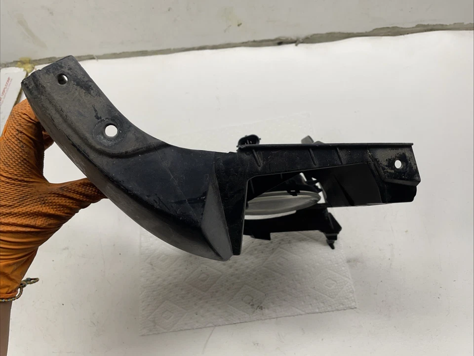 Luz antiniebla BMW 328i 335i F30 2011-2015 + soporte conductor 7248911 / 7266197 Foto 2 de 4