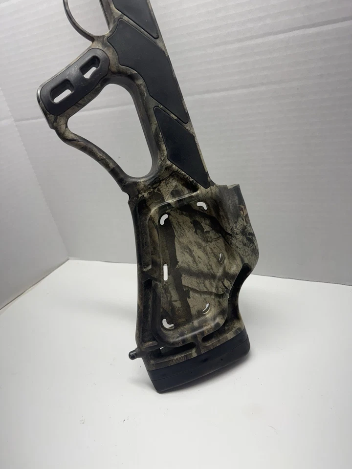 Bowtech Stryker Strykezone 380 Replacement Stock Camo Crossbow See Description - Image 2 of 4