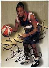 Dawn Staley signed 1999 Fleer/Skybox Hoops WNBA Autographics Rookie On Card AUTO