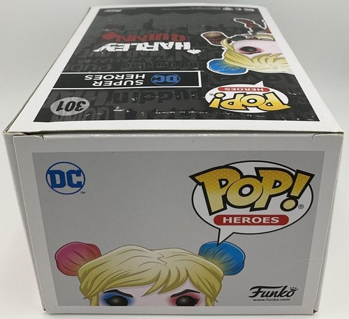 Funko Pop! Heroes: Harley Quinn #301 (exclusivo de Funko Club GameStop - Imagen 6 de 8