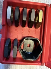 SNAP ON  Floating Axle Housing Thread Restorer Kit, 8-Piece