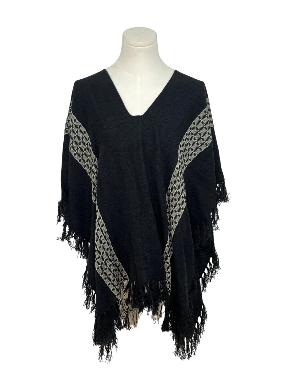Francescas Black & Grey Poncho Wrap With Fringe & V-Neck Hem One Size - New