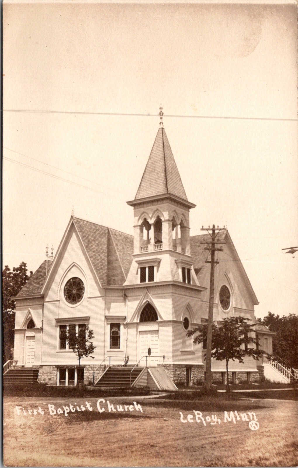Leroy Minnesota First Baptist Church c.1908-1910 Vintage RPPC Postcard     23489