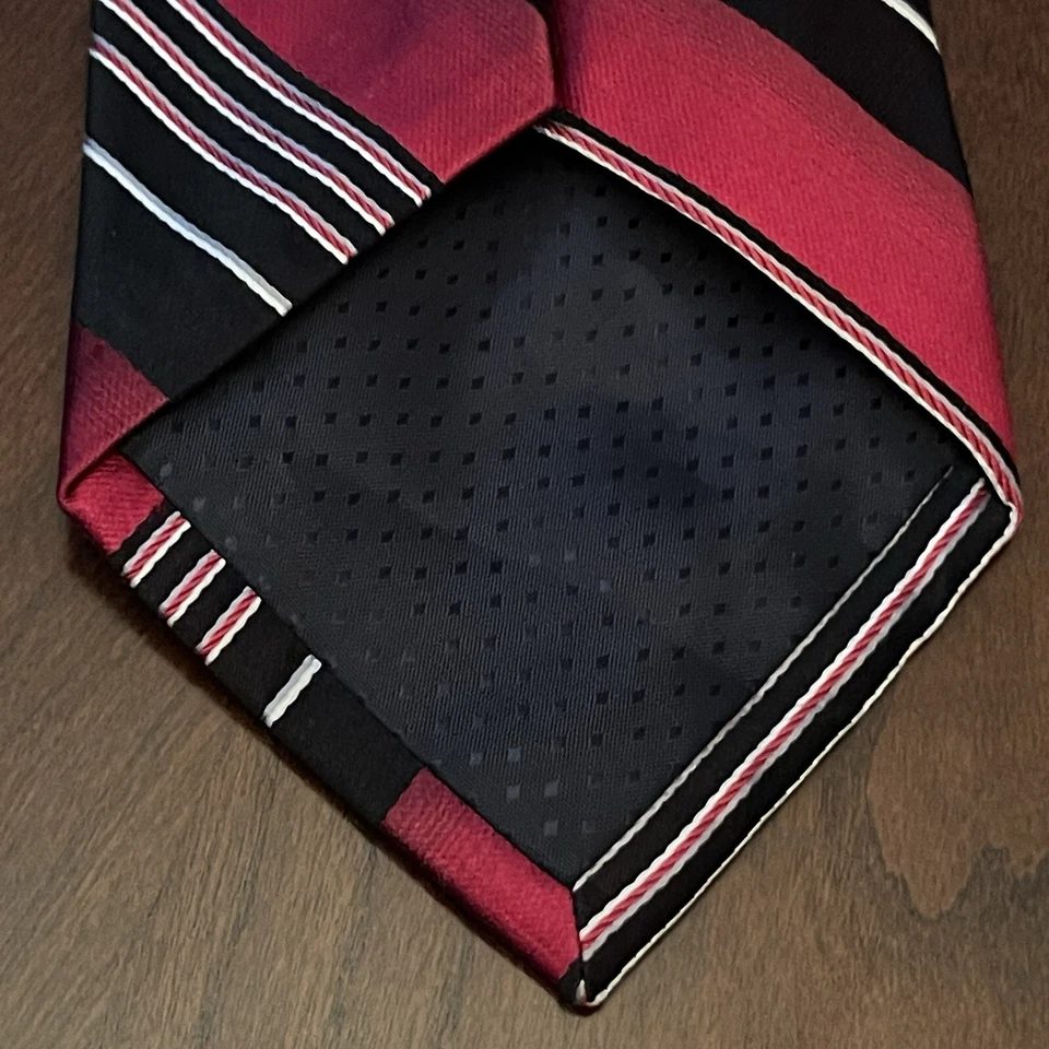 Corbata Campia Moda roja negra hecha a mano 100 % seda para hombre hecha en China Foto 2 de 4