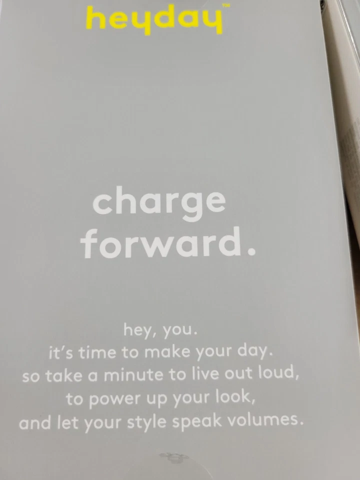 6 Pack Charging Cable 6-Inch 8-Pin to USB-A Braided Cord for iPad/iPhone - Image 3 of 4