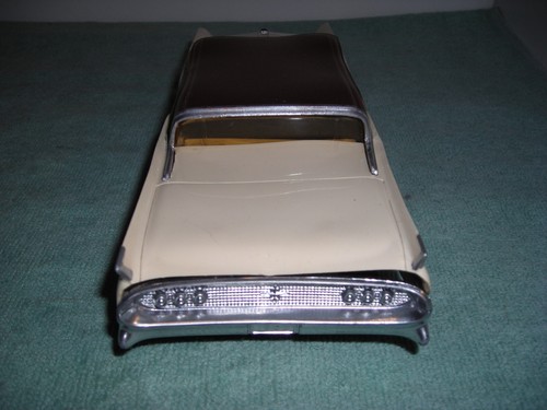 1958 Lincoln Continental Mark III promo by AMT with copper roof - Picture 7 of 9