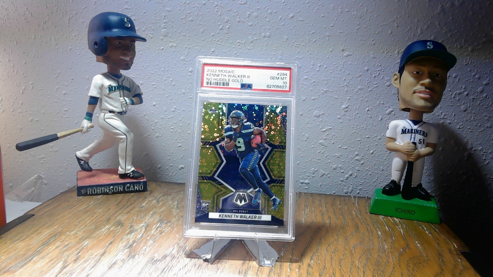 Kenneth Walker III Panini Mosaic #284 Gold Mosaic