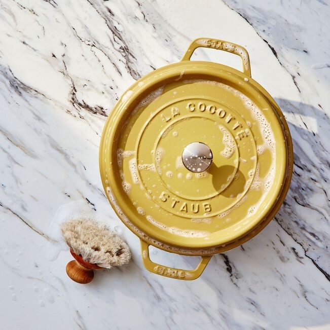 Staub Cast Iron 4 qt, Round, Dutch Oven, Citron