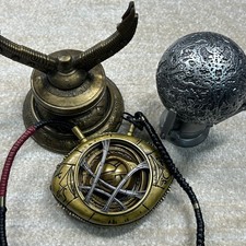 Marvel Doctor Strange Eye of Agamotto Replica Prop Pendant Disney Store Deluxe
