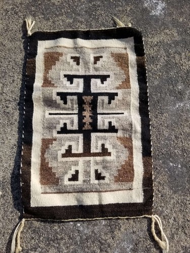 Antique Navajo Hand-woven Native American Two Grey Hills Wool Rug 55x34cm - Picture 2 of 12
