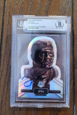 Mike Ditka Signed 2021 Panini Mosaic #BU-11 Busted Case Hit SSP Beckett BAS Auto