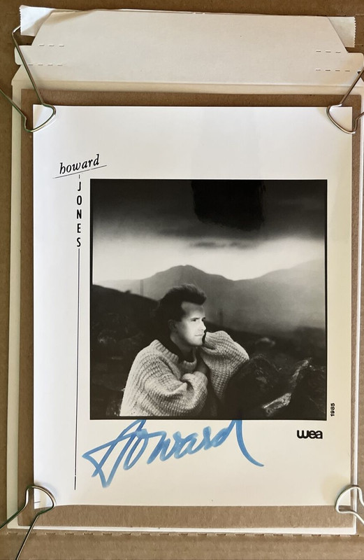 SIGNED 8x10 PHOTO HOWARD JONES AUTOGRAPH DREAM INTO ACTION ERA TOUR PROMO 85 LOA