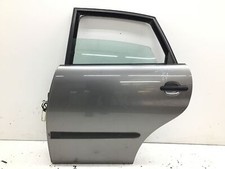 TÜR Hinten Links Seat Ibiza 1.4 16V 6L Limousine Farbe LS7U schattengrau Bj 2005