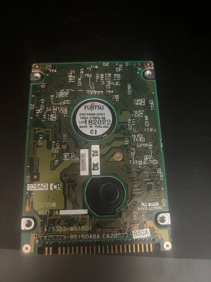 Fujitsu 2.1 GB,Internal,4000 RPM,2.5" (MHA2021AT) Hard Drive - Image 2 of 4