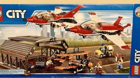 LEGO Town City Airport Airshow 60103 - Planes, Hangar, Mini Figs mostly complete