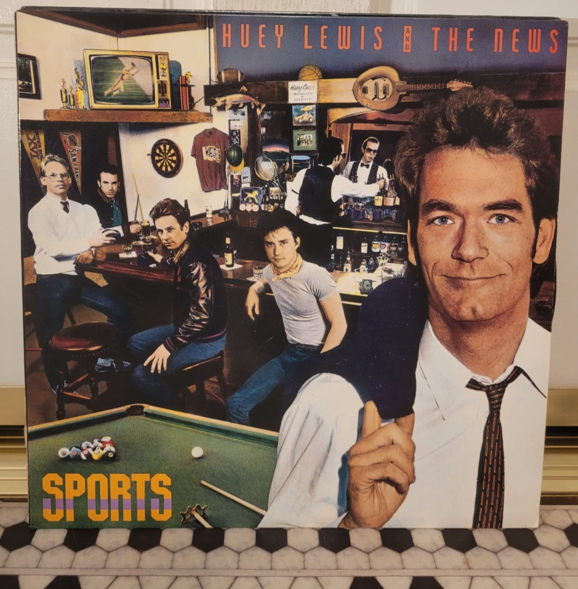 Huey Lewis And The News – Sports  LP  Chrysalis Records  FV 41412     VERY NICE!