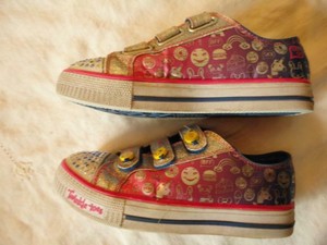 skechers twinkle toes size 4