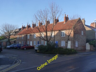 Photo 6x4 Dobsons Row Selby A row of early 19th A row of 7 (originally 8, c2013