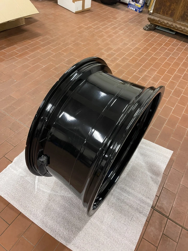 Cerchio BMW X5 X6 G05 G06 742M 8090014 10,5J x 22" ET43 con TPMS - Imagen 4 de 4