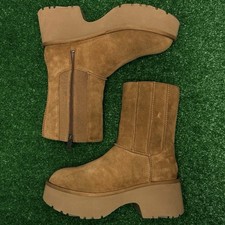 UGG Classic Twin Seam New Heights Chestnut Platform Boots Women  s Size 9