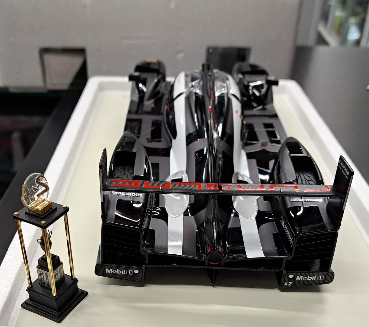 スパーク 18S186 1/18 Porsche 919 スパーク 18S186 1/18 Porsche 919 Hybrid No.18 5th LMP1 R