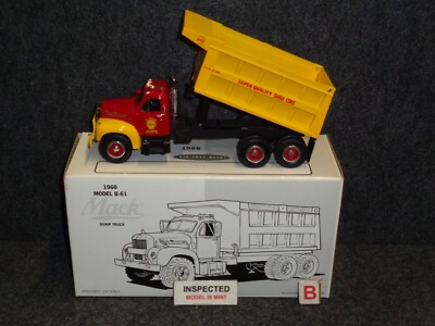ファーストギア　1960 B-61 Mack トラクター　1/34 s-l400.jpg