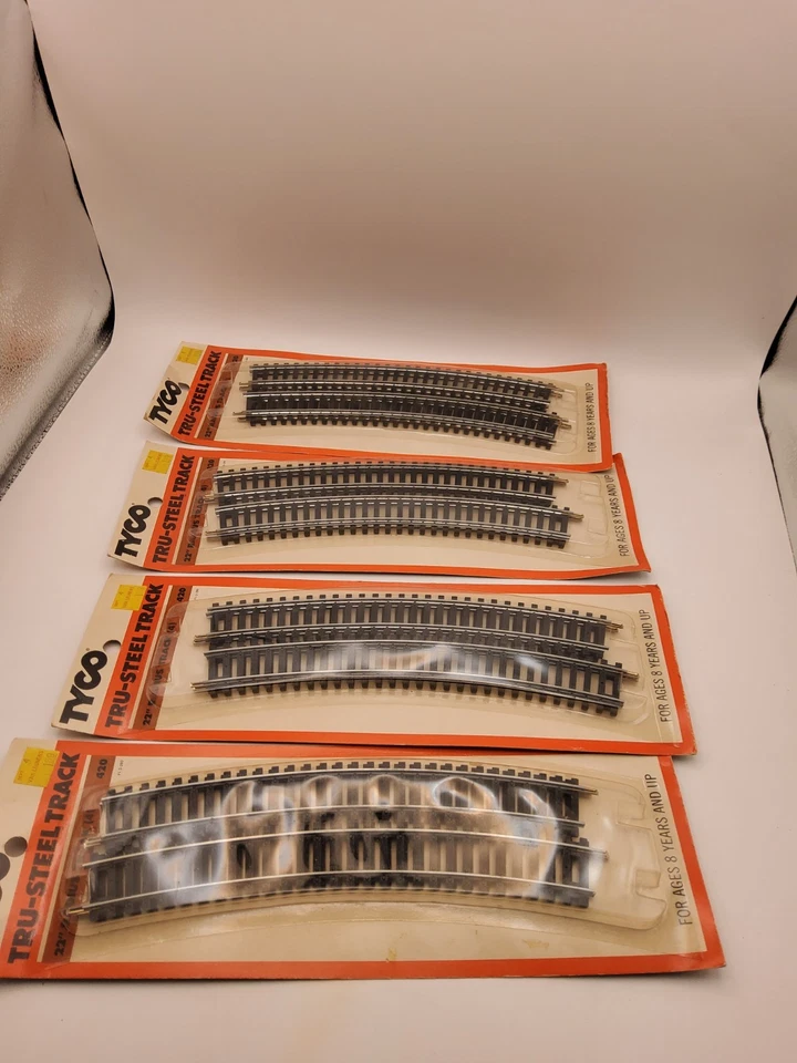 Tyco Curved Tracks 22" Radius 420 - Image 4 of 4