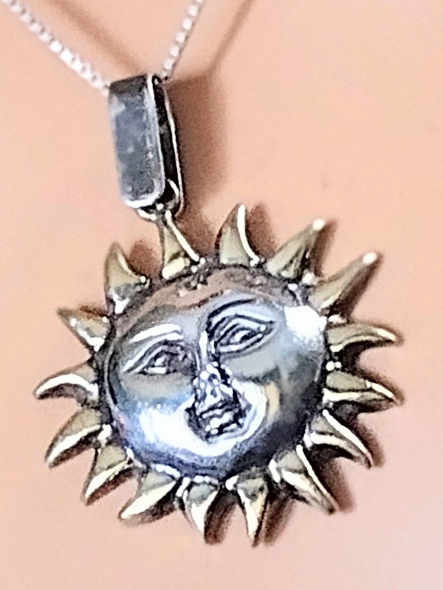 ノ*エ様 SERGIO BUSTAMANTE 太陽　月　星　シルバー925 ペン Sergio Bustamante Iconic Sterling Man In Moon Face Sun Pendant