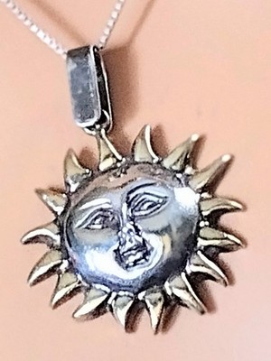 ノ*エ様 SERGIO BUSTAMANTE 太陽　月　星　シルバー925 ペン Sergio Bustamante Iconic Sterling Man In Moon Face Sun Pendant