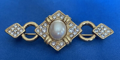 Monet Vintage GoldTone Brooch With Center Faux Pearl Rhinestones Lovely J12
