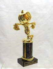 HALLOWEEN TROPHY SCARECROW PUMPKIN COSTUME PARTY