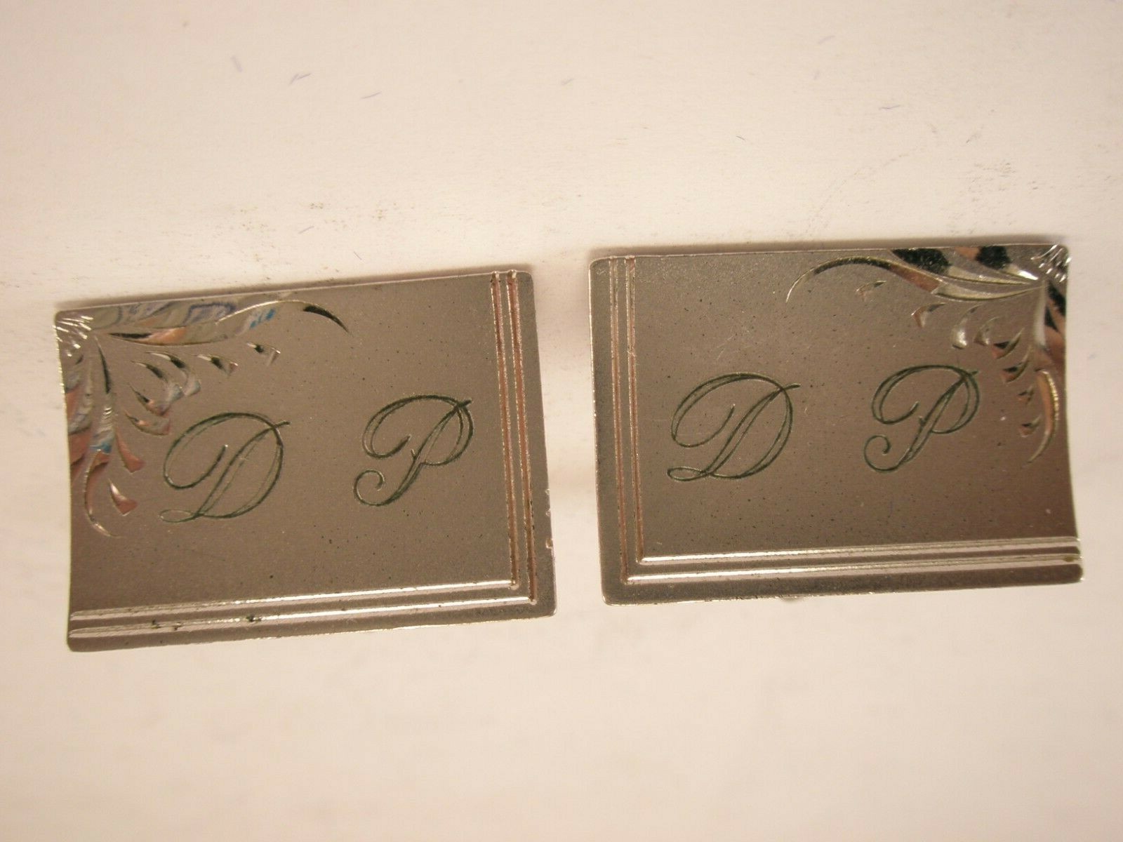 DP Engraved Monogram Letter Initial Name Vintage … - image 1