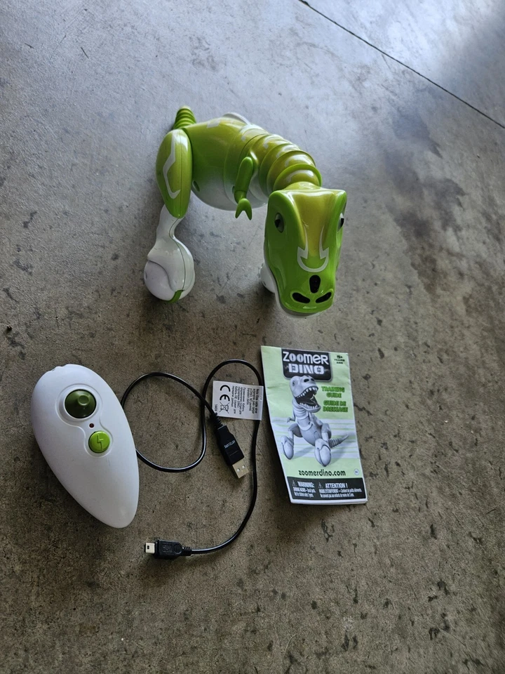 Zoomer Dino Boomer Green Interactive T-rex Dinosaur with remote and charger - Image 3 of 4