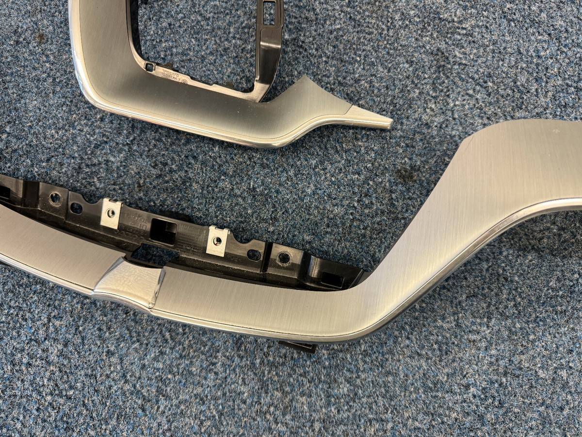 18-21 Volvo XC60 2pc Iron Ore Dash Trim Set 31417620 | eBay 18-21 Volvo XC60 2pc Iron Ore Dash Trim Set 31417620 | eBay