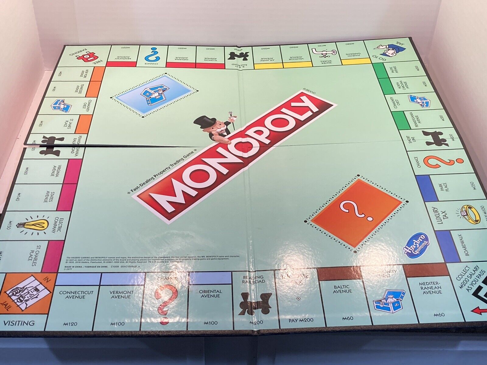 Monopoly Game, Classic Family Board Game for 2 to 6 Players, for Kids Ages  8 and Up