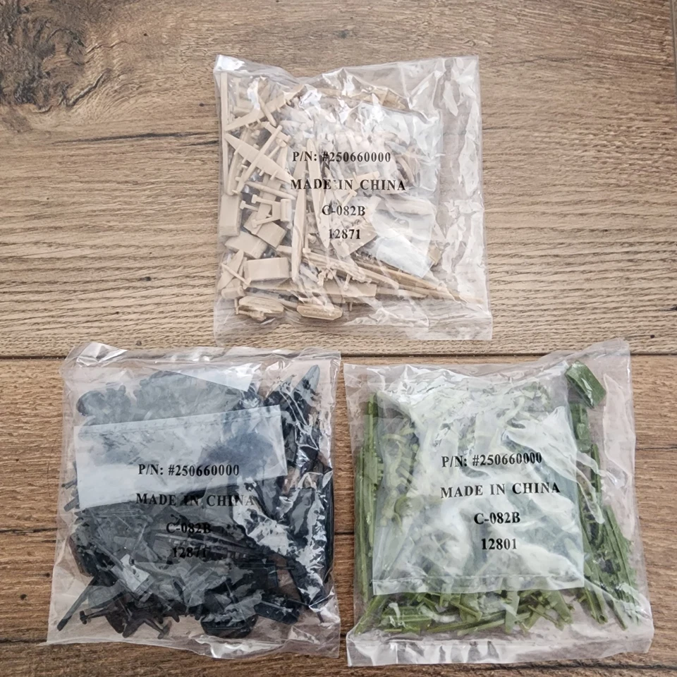 AXIS & ALLIES Spring 1942 Board Game Avalon Hill - Image 2 of 4