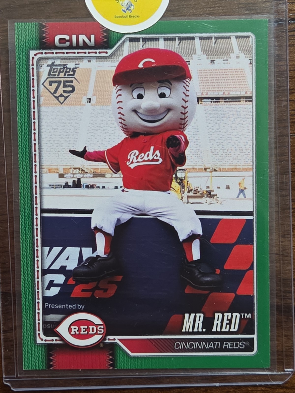 2026 Topps Series 1 Mascots Green Parallel Mr. Red # 74/99 (M-7) Reds ⚾️🔥